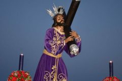 1_1000418870-686x1024